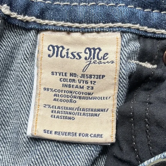 Miss Me 31 Blue Embellished Capris - Picture 5 of 13